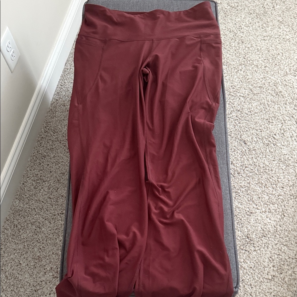 Old Navy Boot-Cut Yoga Pants in Burgundy